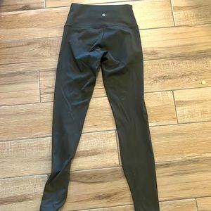 LULULEMON OLIVE GREEN LEGGINGS